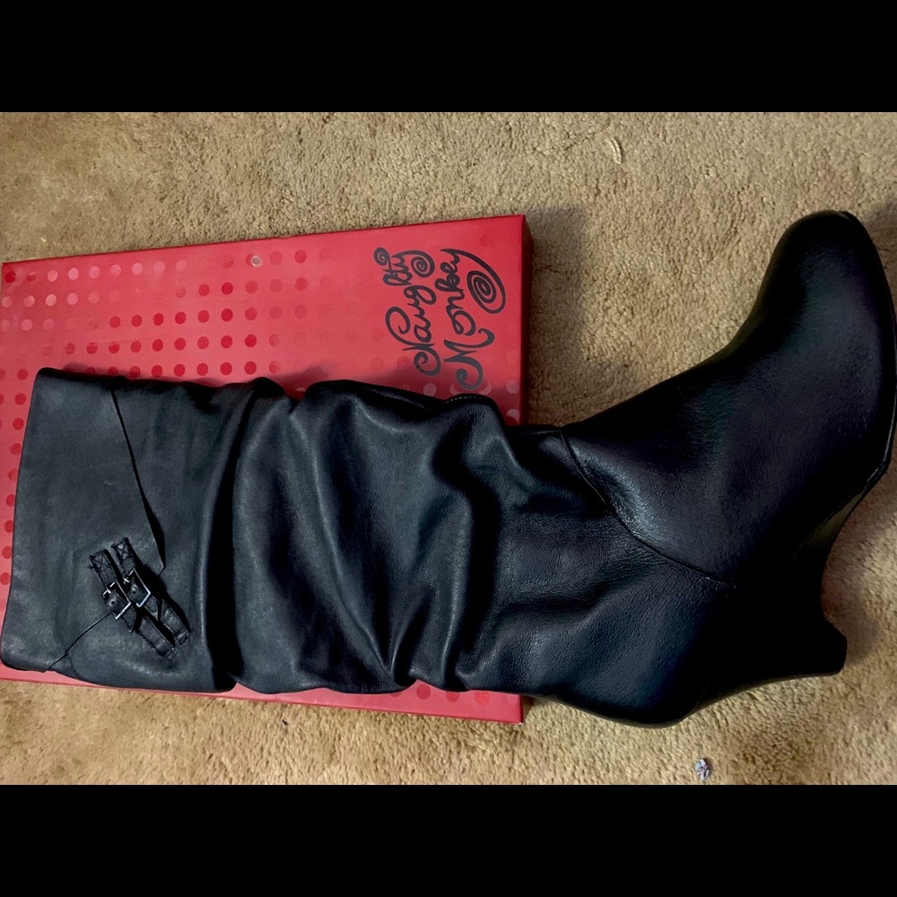 Designer Naughty Monkey Round Toe wedge boots